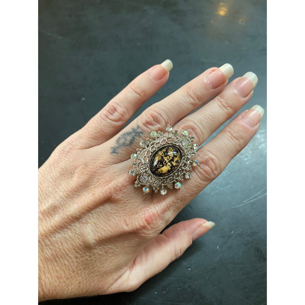 huge vintage 1960s statement ring cabochon rhinestone gold fleck adjustable mcm